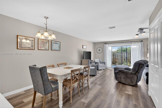 Building Photo - 9425 S Ocean Dr