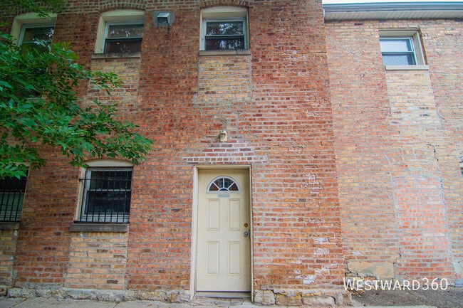 Building Photo - 1756 W Crystal St