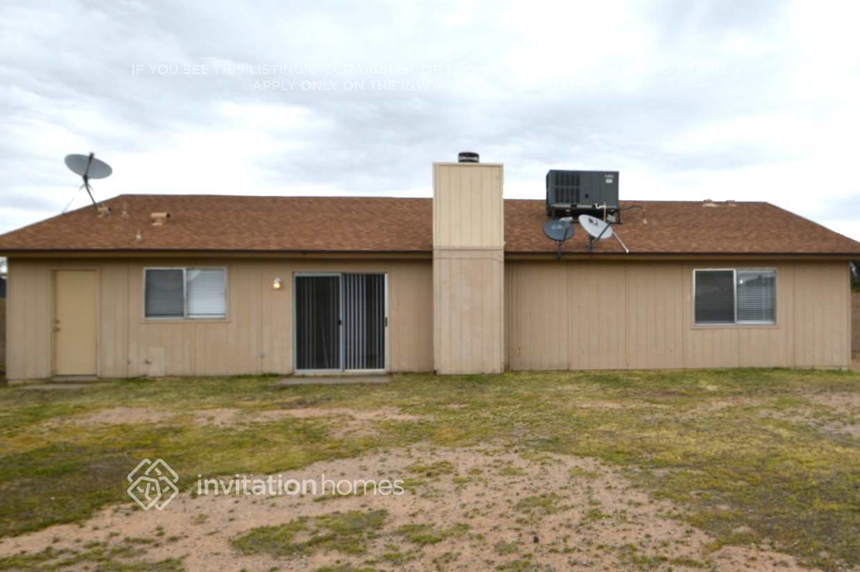Building Photo - 6919 W Vogel Ave