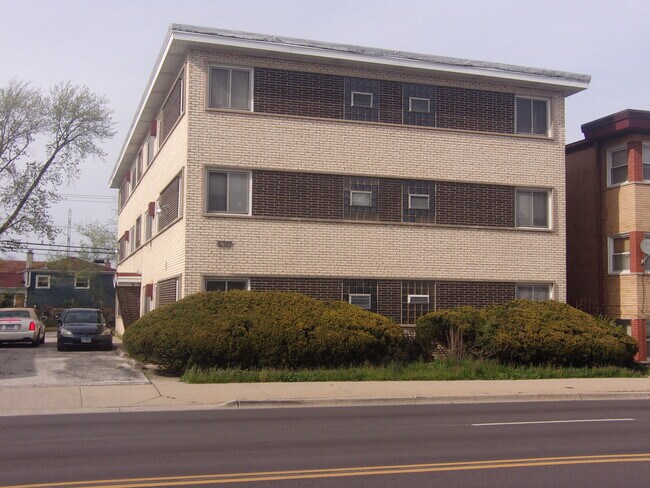 Primary Photo - 4317 Saint Charles Rd