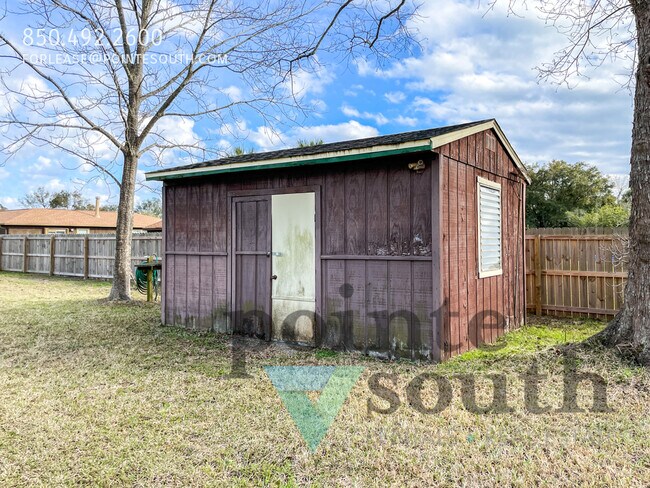 Building Photo - 5527 Sunburst Ln
