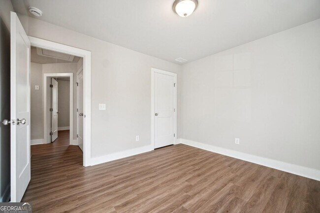 Building Photo - 6405 Crystal Cove Trail
