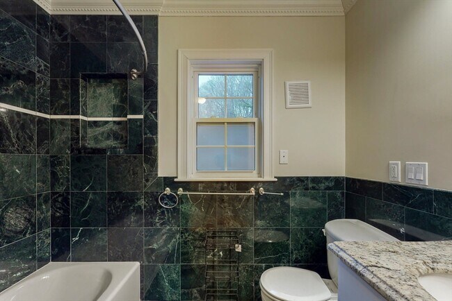 Building Photo - 455 Waban Ave