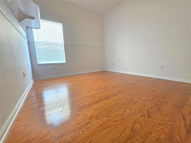 Building Photo - 1527 Derby Glen Dr