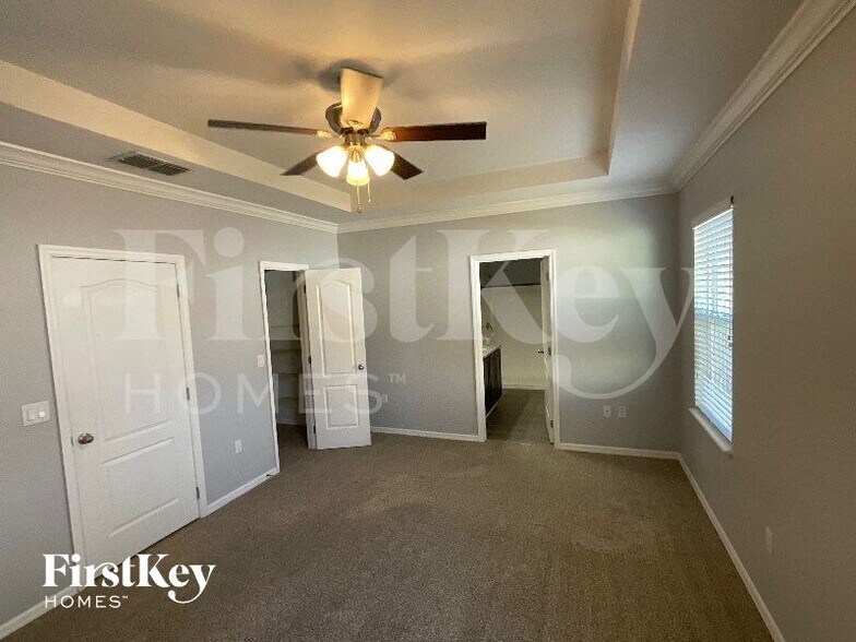 Building Photo - 26 The Village Blvd