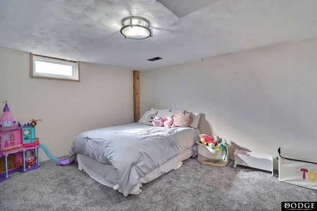 Building Photo - 2049 N Pearl St