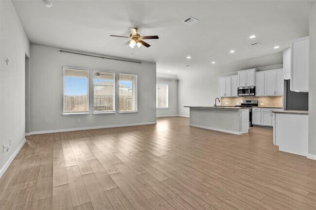 Building Photo - 10220 Goose Creek Ln