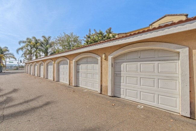 Building Photo - Extremely private and modern gated complex...