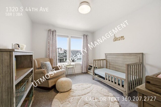 Building Photo - 1320 South 44th Ave