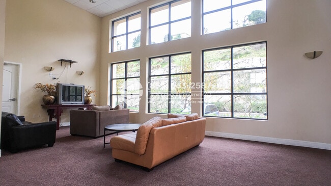 Building Photo - 2220 Gellert Blvd