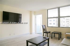 Building Photo - 9225 Collins Ave