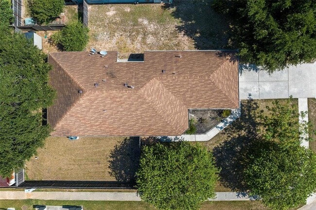 Building Photo - 18103 Gravenhurst Ln