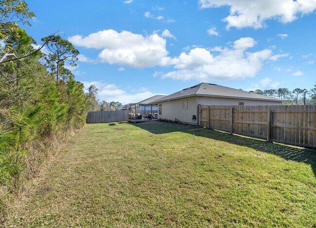 Building Photo - 8390 Island Dr