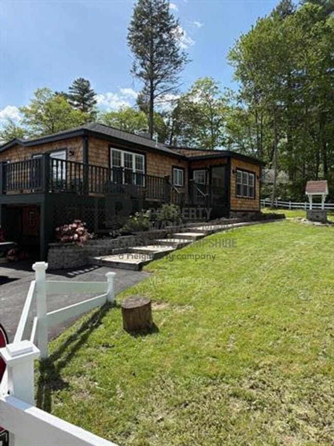 Building Photo - 94 Lakeshore Dr
