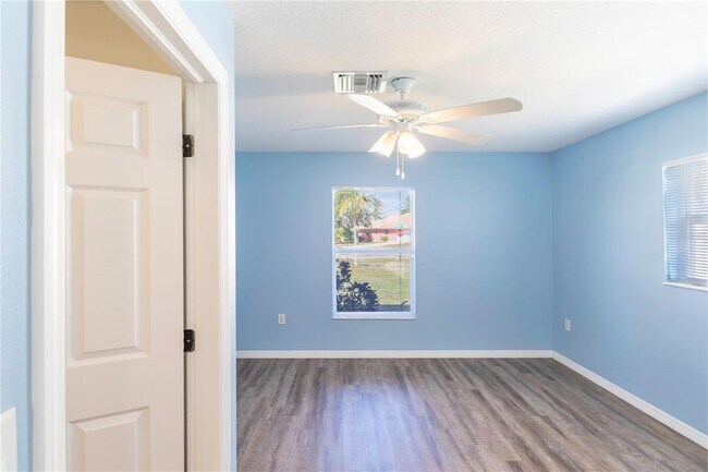 Building Photo - 1107 Mangrove Rd