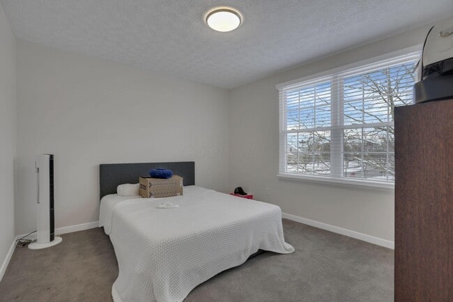 Building Photo - 5920 Triplett Square