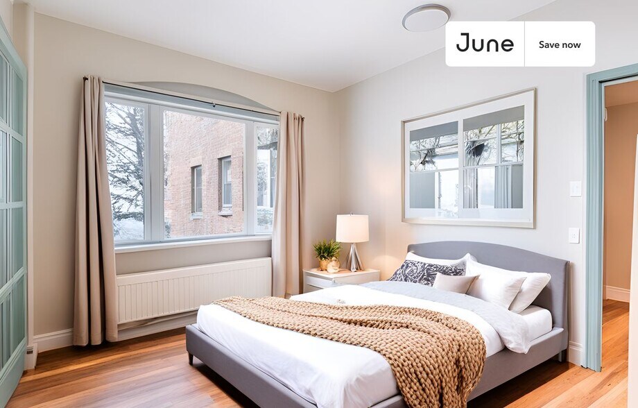 Building Photo - 100 Washington St