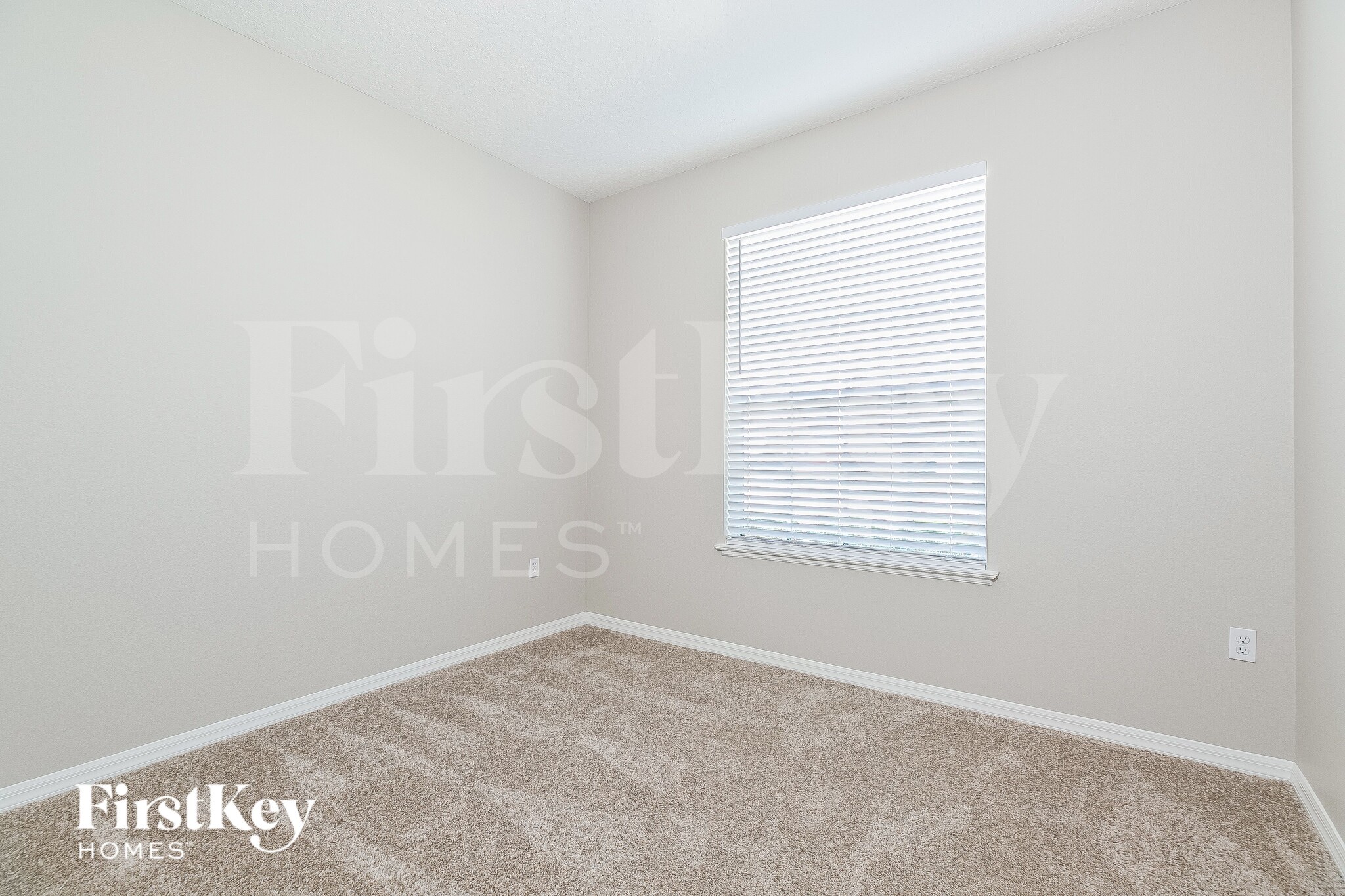 Building Photo - 1981 The Oaks Blvd