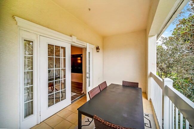 Building Photo - Beautiful 3/2 Luxury Condo in Reunion Reso...