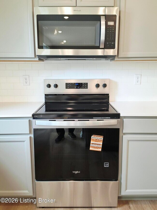 Building Photo - 8302 Fairmount Rd