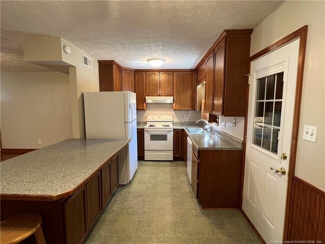 Building Photo - 114 Elfreth Ln