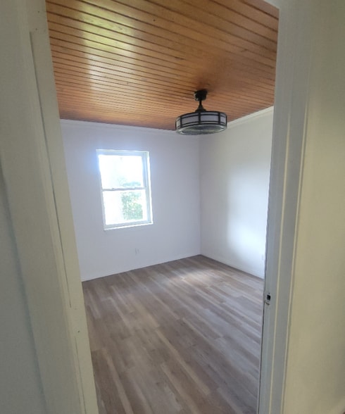 Building Photo - 6590 Dewrell Square