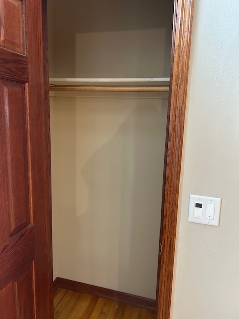 Foyer Coat Closet - 19155 Hi View Dr