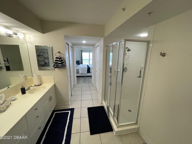 Building Photo - 2055 S Atlantic Ave