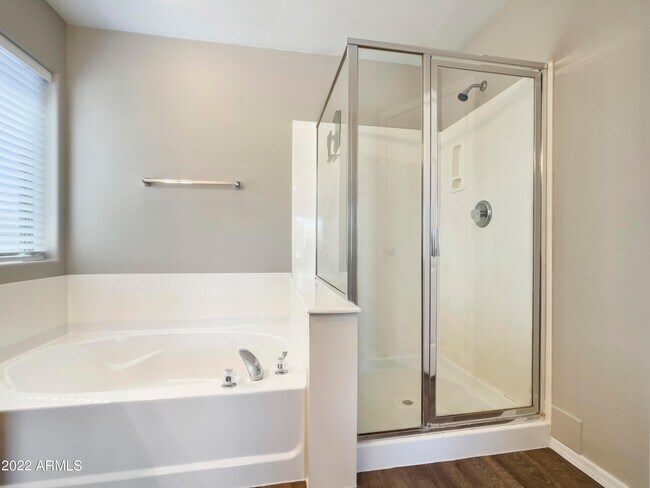 Building Photo - 2622 W Florentine Rd