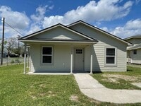 Building Photo - 3001 9th St