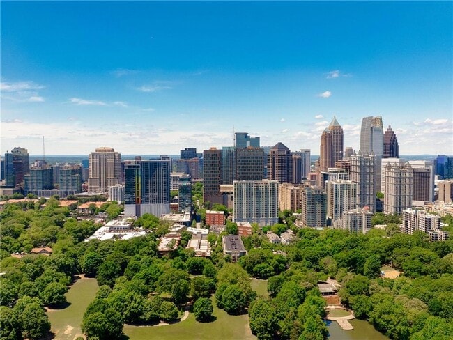 Building Photo - 1081 Juniper St NE