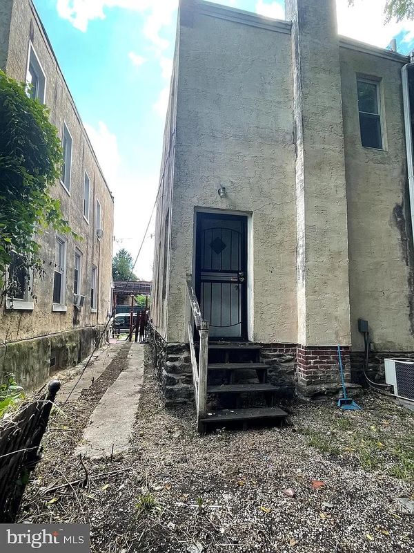 Building Photo - 5309 Belfield Ave