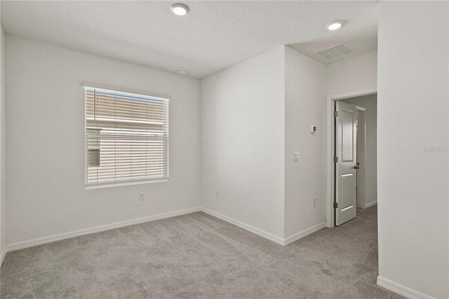 Building Photo - 33055 Tulip Petal Ln