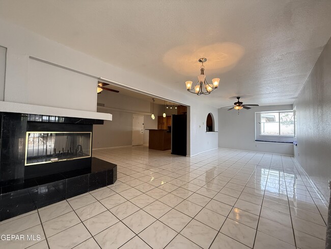 Building Photo - 11109 Pink Coral Dr