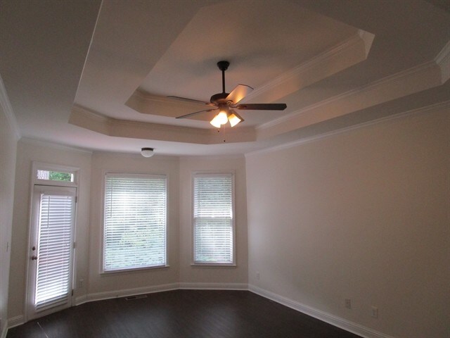 Building Photo - 3188 Creek Trace W