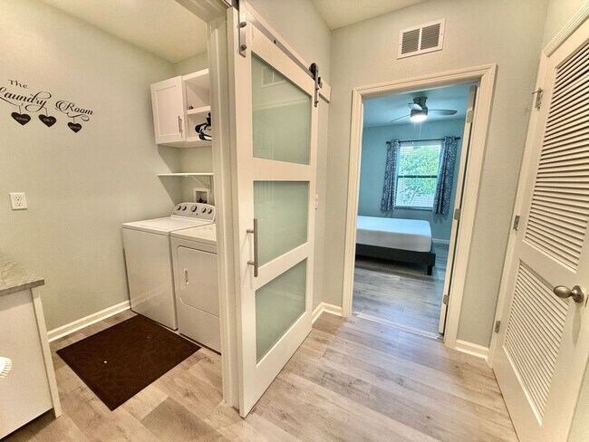 Building Photo - Spacious Home in Crystal Bay offering 4 bedrooms with upgrades throughout