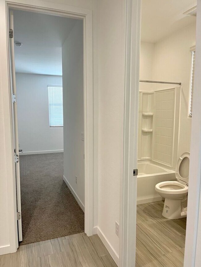 Building Photo - Available September 1st! Newly Built Smart...