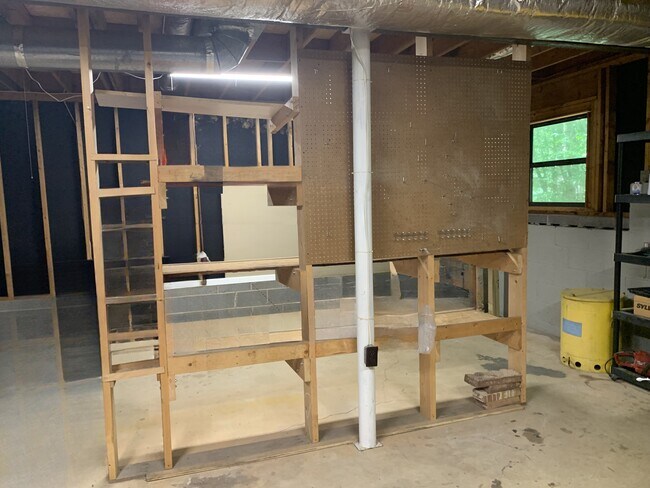 Building Photo - 5239 Ferry Creek Ln