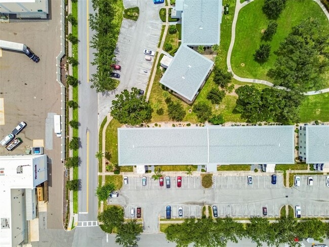 Building Photo - 8080 112th St N