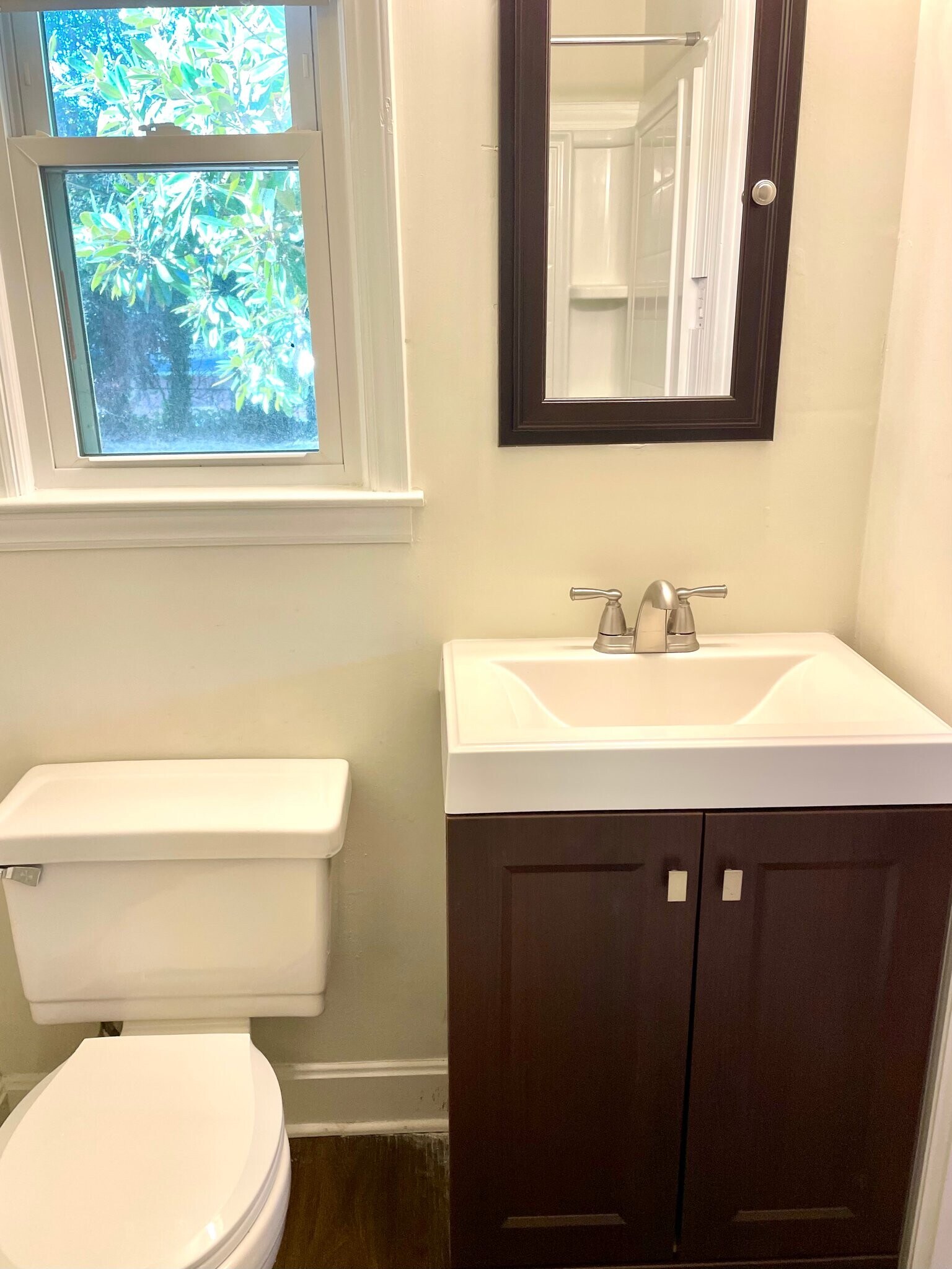 Building Photo - 6524 Idlebrook Dr