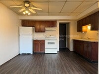 Building Photo - 911 Western Rd