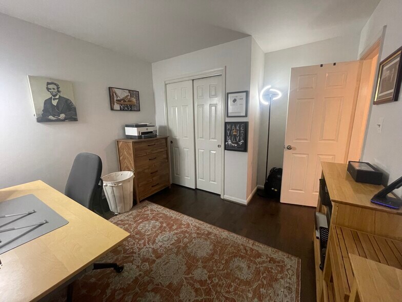Building Photo - 6502 Summerton Way