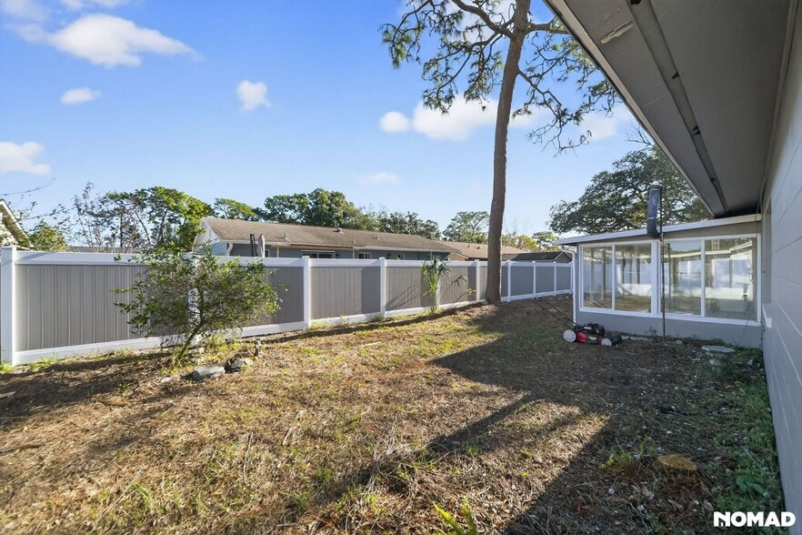 Building Photo - 885 Little Bend Rd