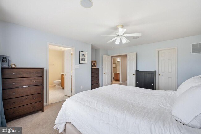 Building Photo - 3342 Wilton Crest Ct