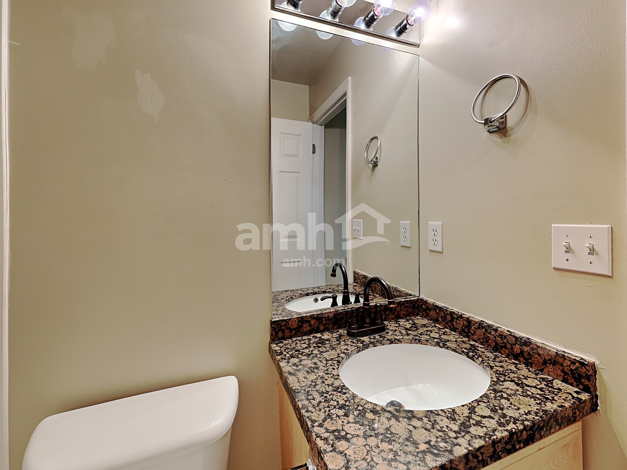 Building Photo - 1381 N 2225 W