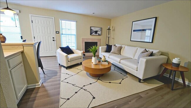 Primary Photo - 7400 Bellerive Dr