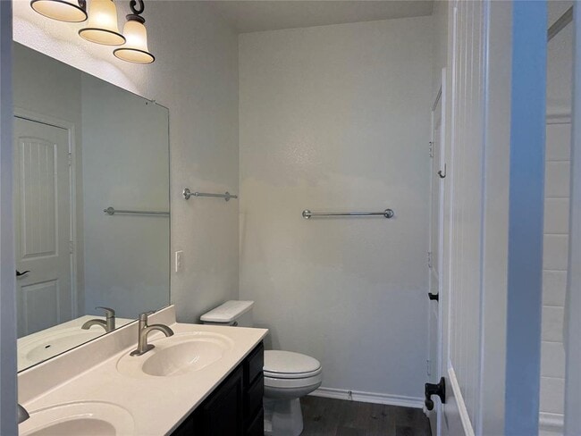 Building Photo - 812 Watson Way