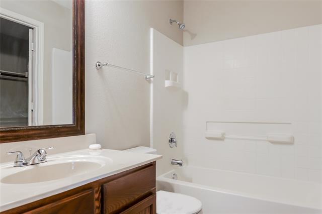 Building Photo - 837 Santa Rosa Dr