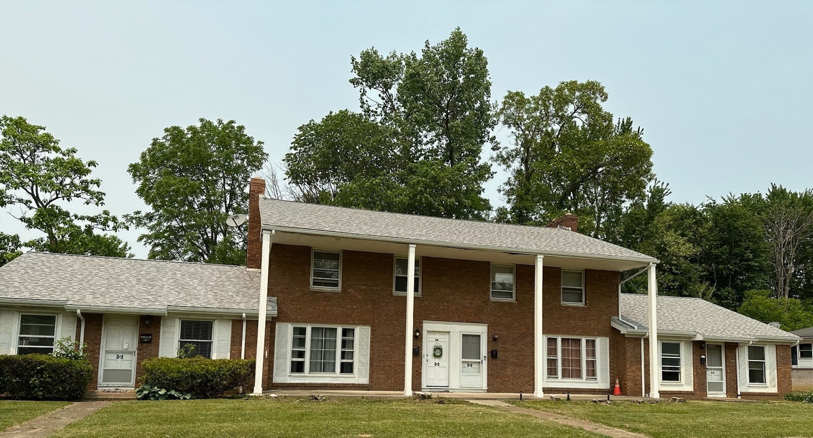 Building Photo - 3 Birchwood Dr