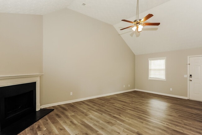 Building Photo - 812 Overlook Trail